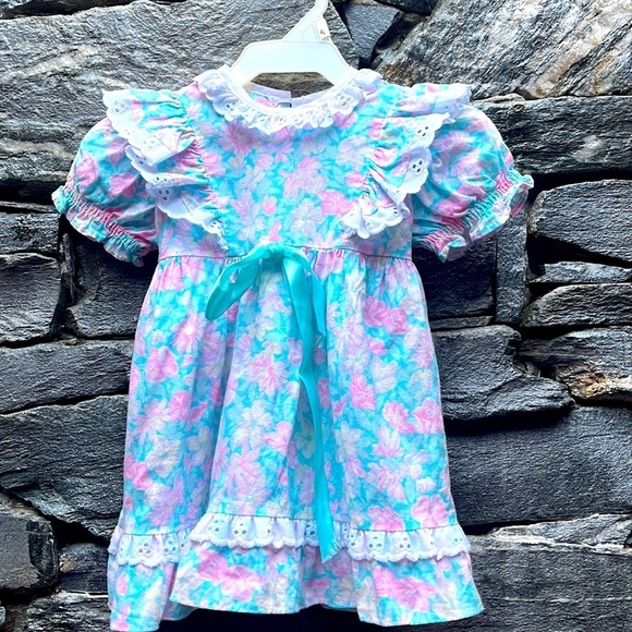 Vintage Other - Vintage charming original dress 🌈